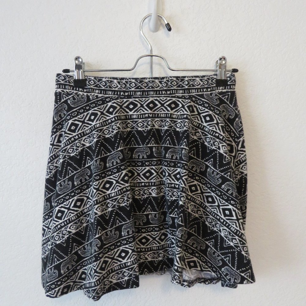 Patterned Skater Skirt Black and White
